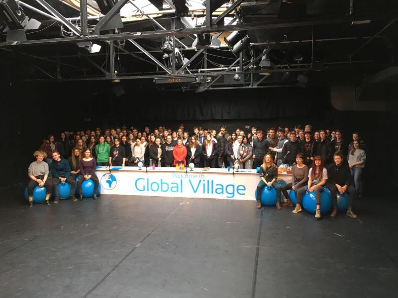 Erdkundeexkursion der Stufe Q1 ins Theater Marabu zur Unterrichtseinheit „Globale Disparitäten“