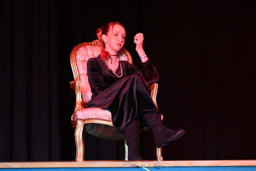 Q1 Literaturkurs - Besuch der alten Dame